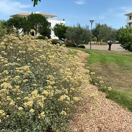 Appartement T2 Neuf 4 Personnes Avec Piscine/terrain Tennis *