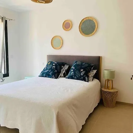 Apartment T2 Neuf 4 Personnes Avec Piscine/terrain Tennis Porto-Vecchio (Corsica)