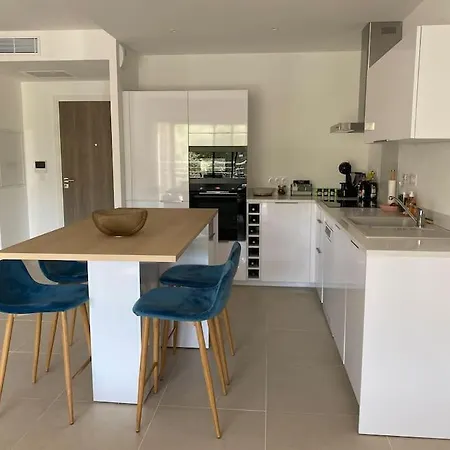 T2 Neuf 4 Personnes Avec Piscine/terrain Tennis Apartament