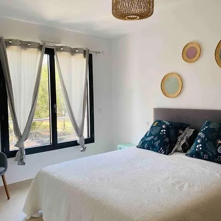 Apartament T2 Neuf 4 Personnes Avec Piscine/terrain Tennis Porto-Vecchio (Corsica)