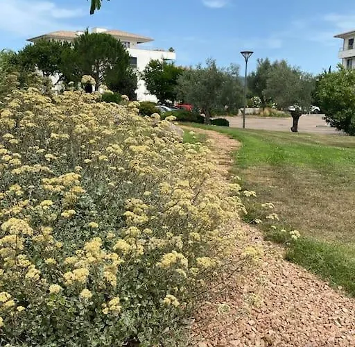 דירה T2 Neuf 4 Personnes Avec Piscine/terrain Tennis *